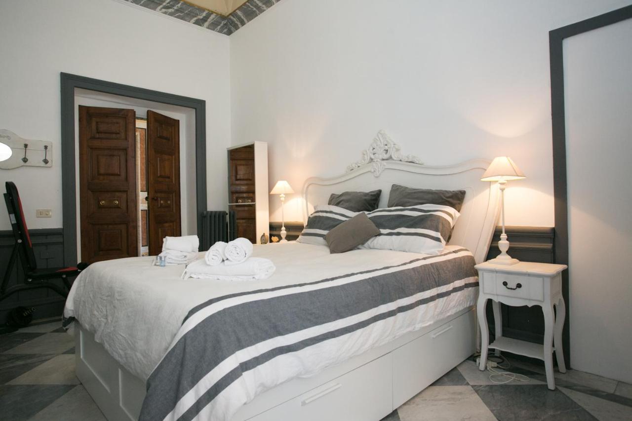 Private Room In Roma Centro Storico Exterior foto